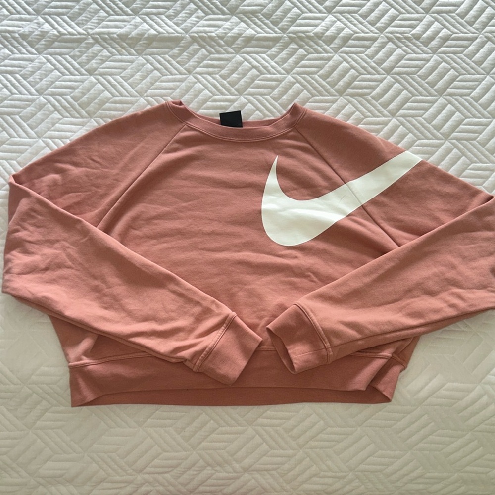 DRI-FIT Nike cropped sweater